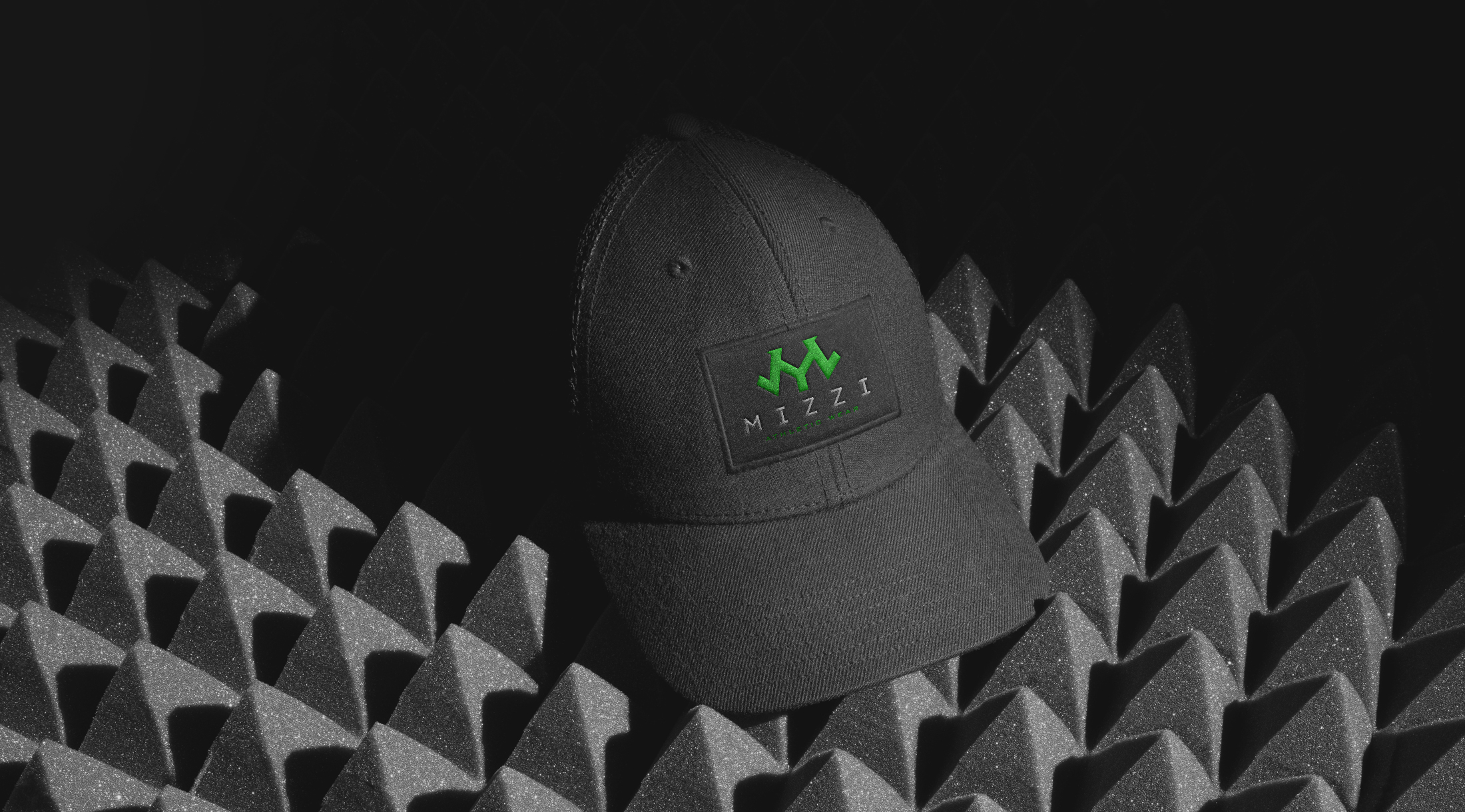 Mizzi logo on cap