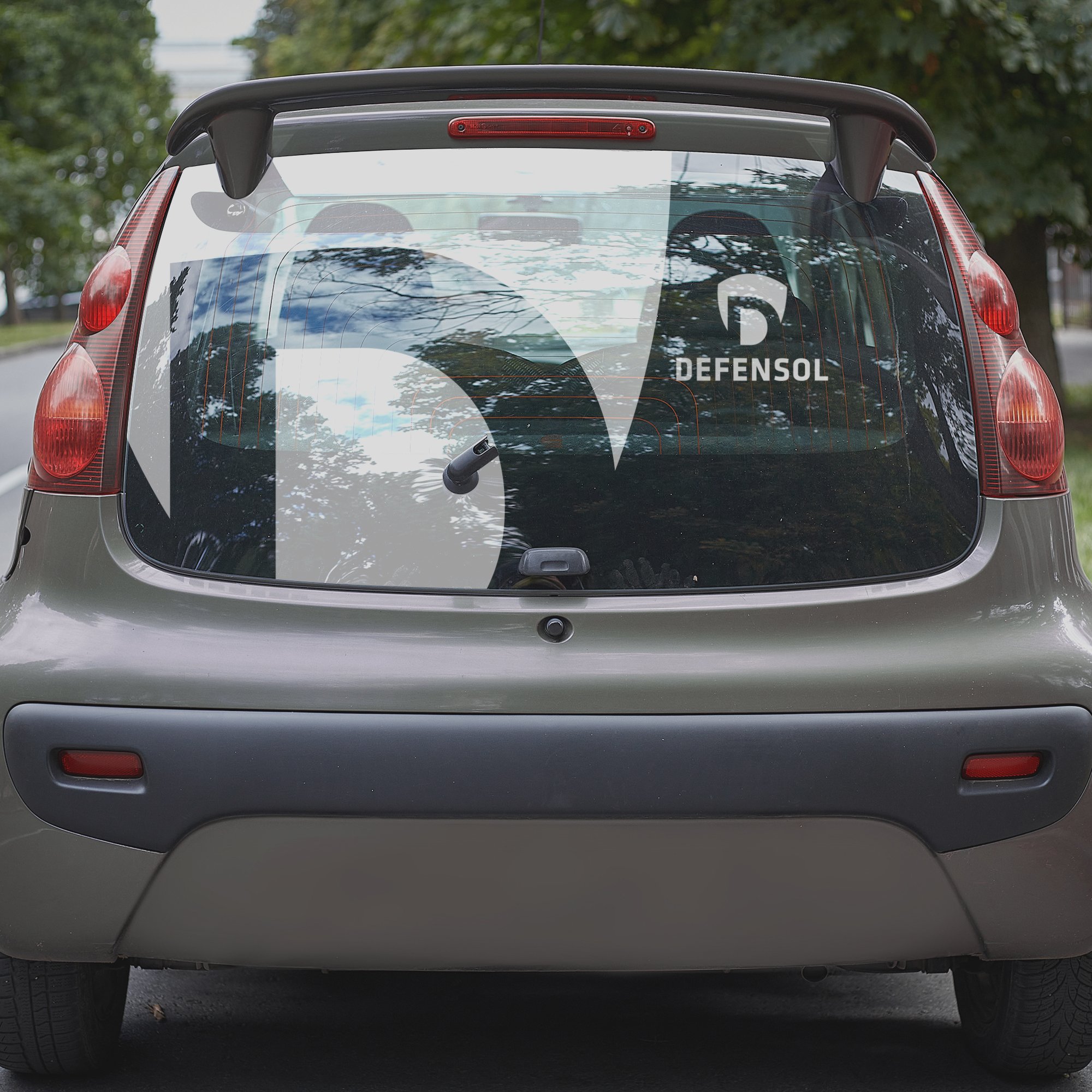 Defensol Logo Car Rear Screen